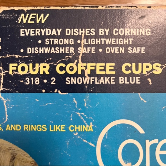 Corelle Snowflake Blue 4 Coffee Cups in Original Box NOS Mid Century USA - Picture 7 of 15